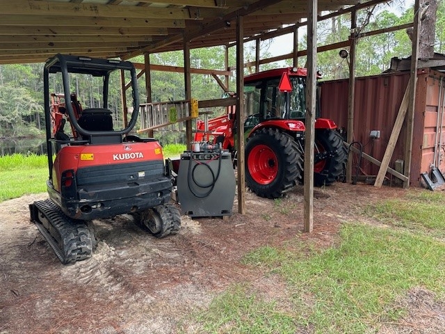 tractor2.jpg