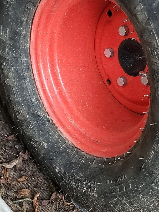 tractor_tire_wheel.jpg