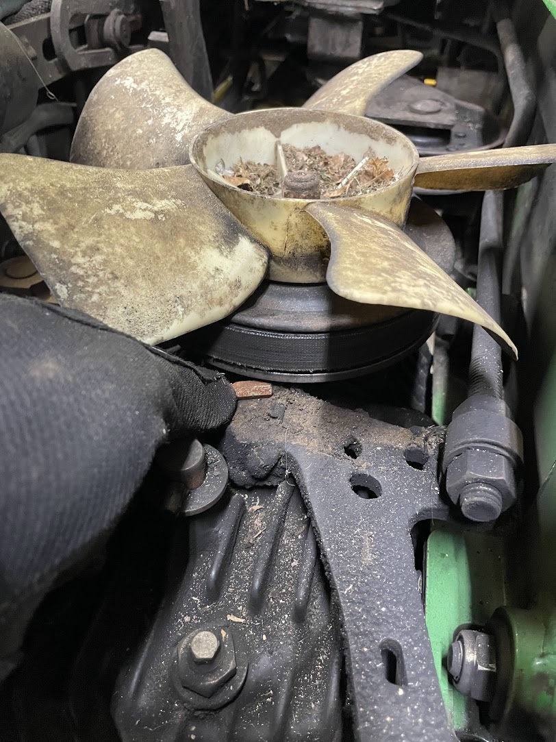 trans pulley gap.jpg