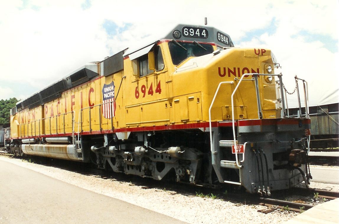 UP6944 Nat Mus Transport 8-5-91(2).jpg