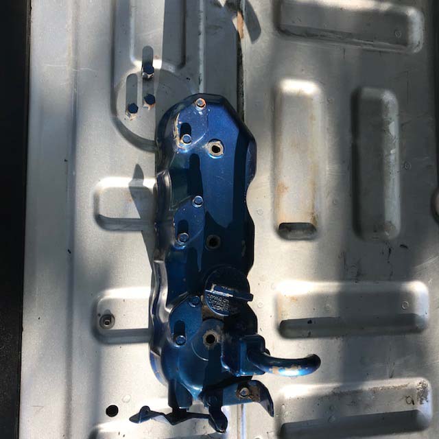 Valve cover off.jpg