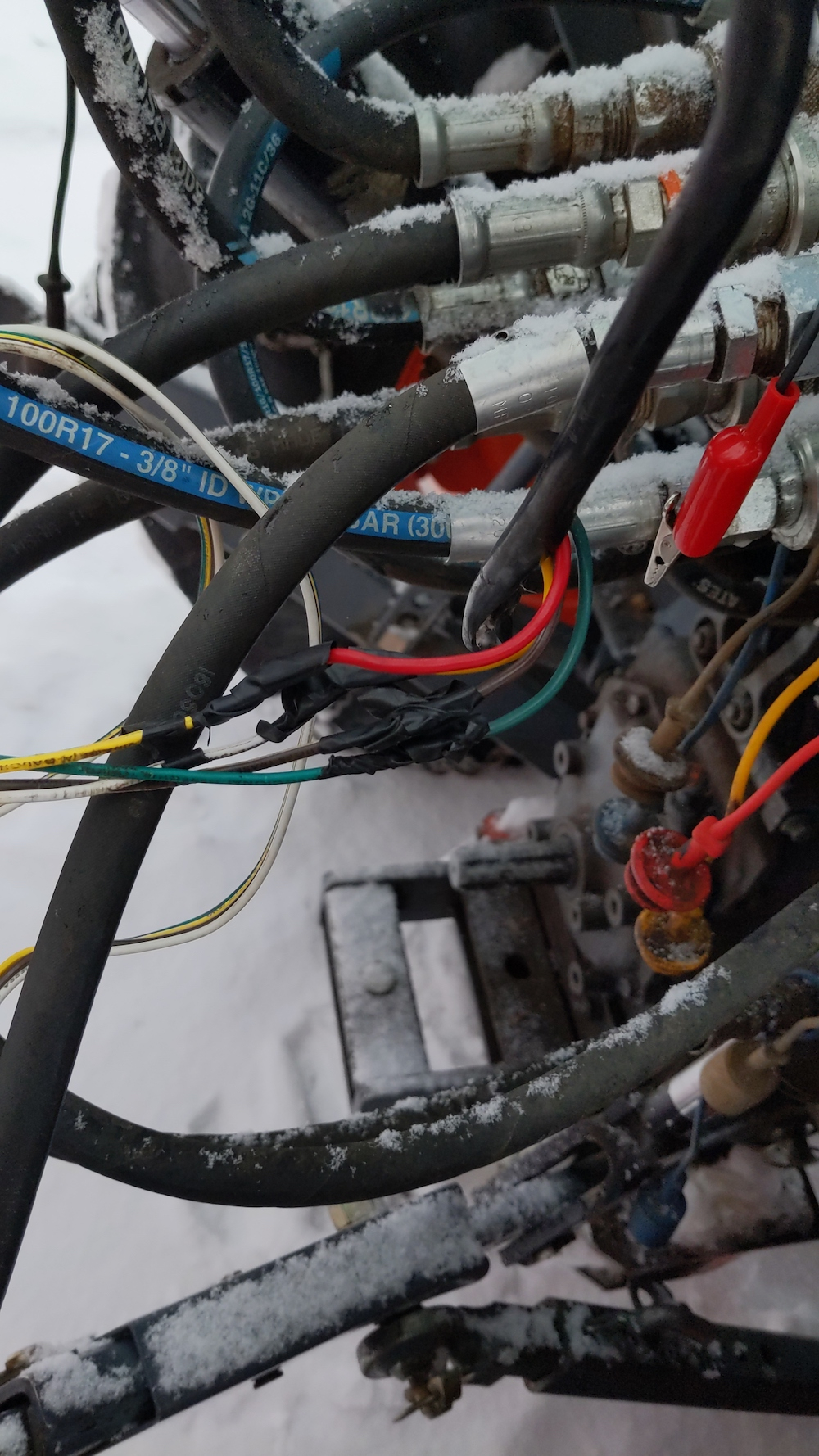 Wires on controller side.jpg