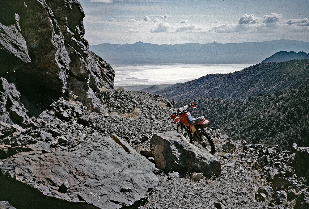 XR250 White Rock Cliff Rd er Oct 91.jpg