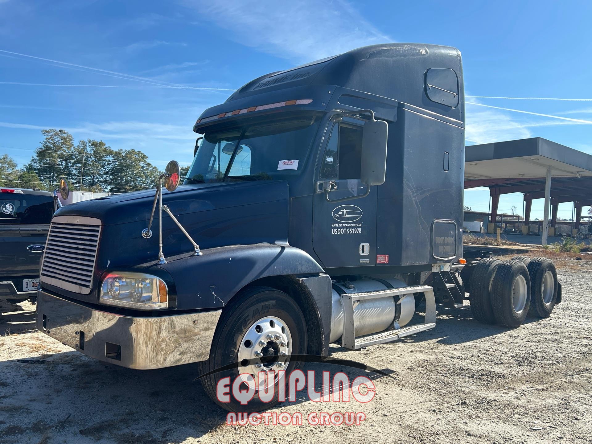 2004 FREIGHTLINER CST120 TANDEM AXLE SLEEPER TRUCK (A58018)