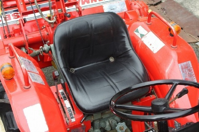 YM1720-open-cab.jpg