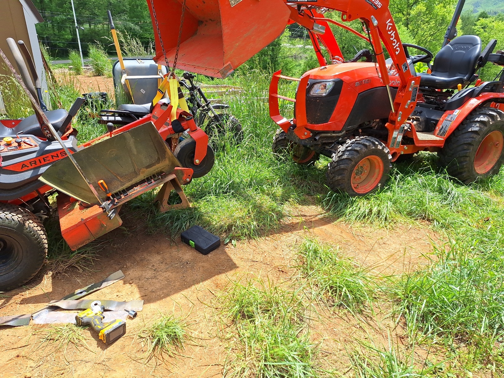 zturn and tractor.jpg