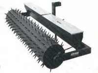 5-160661-yardmaker%20seeder.JPG