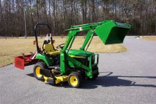 258919-sm210loader_maxdumhght.jpg
