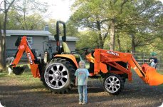 352377-259119-kubota%20deer%20copy[1].jpg
