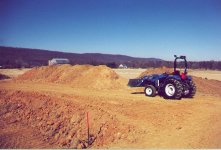 13-32543-TractorDigTop.jpg