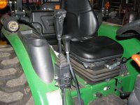 Tractor 002 (Small).jpg