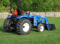 286224-tractor clock.JPG