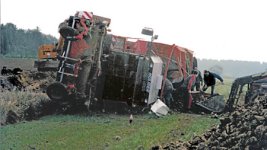 5-67825-tractoroops.jpg