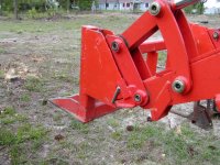 5-134307-quickattachoutsideviewontractor.JPG