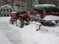 239122-snow over the blade.jpg