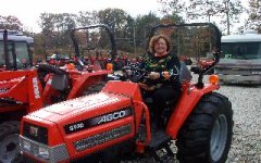 332297-Jenny on a ST40.jpg