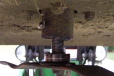 center spindle lower view.JPG