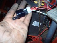 connect this and hang under dash (676 x 507).jpg