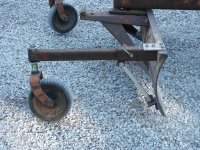 Grader blade wheels 003b.jpg