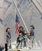 9-11image-pictakenforschember_netwebsiteon15October2005.jpg