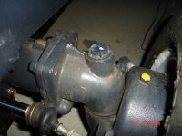 axle fill plug.JPG
