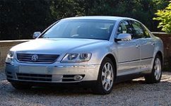 250px-2005_VW_Phaeton.jpg