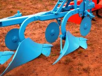 moldboard plough 2.JPG