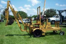 335018-truckhoe.jpg