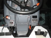 dk45se inside cab 005.jpg