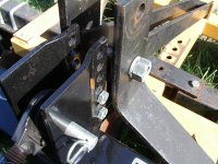 HF Quick Hitch Build vs Pats 025 (Medium).JPG