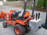 Kubota-weight2.jpg