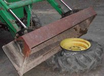 JD955_tire.jpg