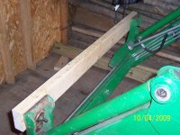 2X4 in place of bucket.JPG