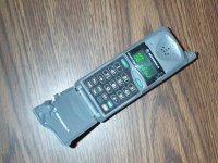 8-194359-Motorolachewedupantenna&case-1024.jpg