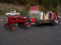 Farmall-2.jpg