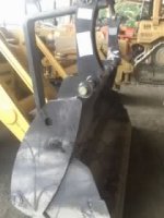 Forks on bucket 3.jpg