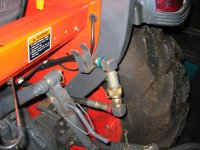 338107-001_KubotaHydraulics-01.jpg