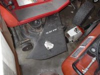 338174-toro discharge chute 2.JPG