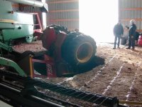 35-198548-Versatile750insinkhole.jpg