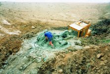 35-199204-BoggedTrackLoader.jpg
