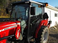 2009MasseyFerguson1643L-left-side-exterior-cab.jpg
