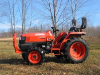 Kubota Tractor Arrival 010.jpg