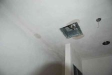 m_bath_ceilingS.jpg
