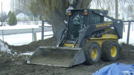 Rogue Skidsteer.jpg