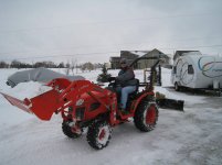 Clearing the driveway 12-27-09.jpg
