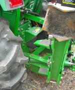 JD770_7hoe_f2.jpg