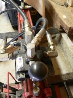 Log splitter valve 002.jpg