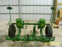 John Deere 290 Corn Planter 049.jpg