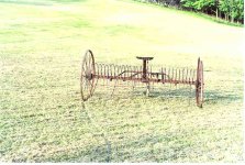 10-155185-oldhayrake.jpg