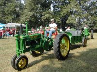 347083-JD pulling spreader.jpg